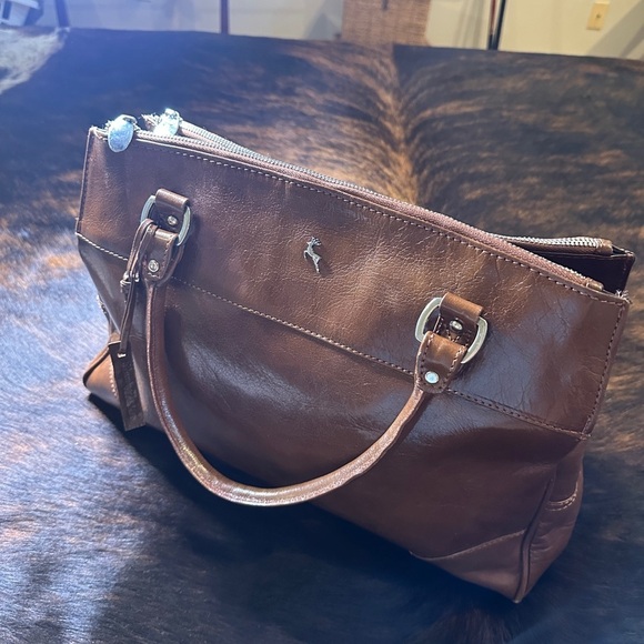 Ashwood Leather Tote, Large Tote, Work Tote,Spacious Leather Tote, Timeless Tote - Picture 2 of 15